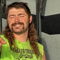 trailer_trashed_offroad