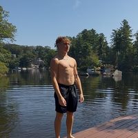 caucasian.claddaghring