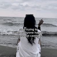 suara asli - confused young man