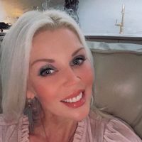 chanel_and_champagne