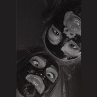 _2girlzzz