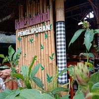 warungmakanpengli