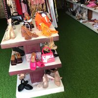 willies_house_of_fashion