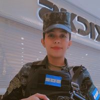 alvarez_2000