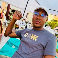 ngucya_lona