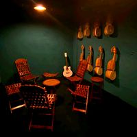 music_shop_peshawar