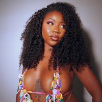 maincharacternoelle