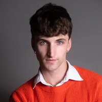 send feet pics to anthpo