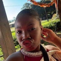 reni_thatgirl374