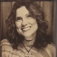 follow my insta emilyystephenss