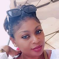 larissabikeye