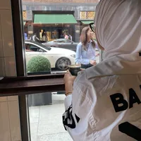 نحنُ أحياء و للحُلم بقيّة