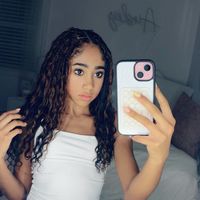 ainsleyluvspink