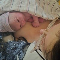 kholtinsmommyloveshim