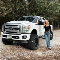 itz.karli_mf.mitchell