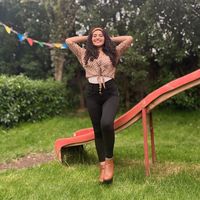 cinthiapari2527