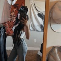 chloe._ava