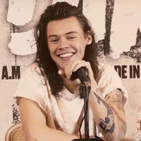 harry.styles.woman.94