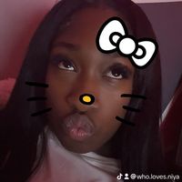 who.loves.niya