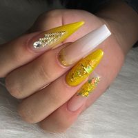 lovely.nails241807
