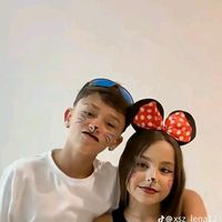 _.amoavick