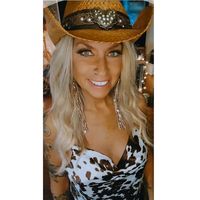 tatted_outdoorsy_vixen