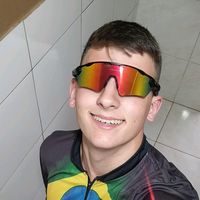 guri_dos_verde