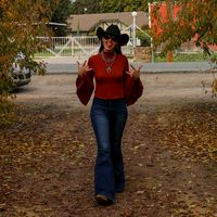 country_gal_tay
