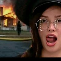 louca_pela_charli123