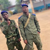 big.hvieuniforme