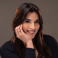 carolinalanzanavarro.hn