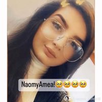 naomi_holea18