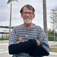 dyvun8bsq01dwesleytudiob