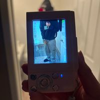 joselovesshortmexicans