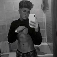 alex_whiite