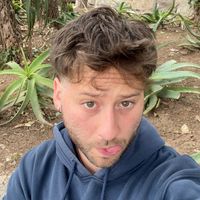 vhowes_