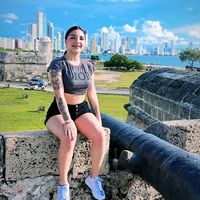 adrianalagocha895