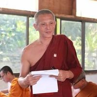 santa.mano.phra.b