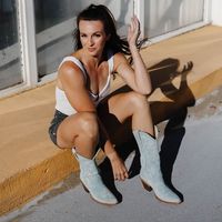 gabrielle_tenney