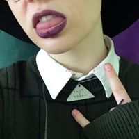 smells like henweigh in here