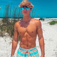 Follow me if you see this busesbeach