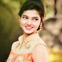 mansi_walanj1998
