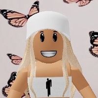 blonderobloxhoe