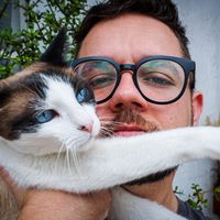 cat_dad_huaripolo