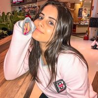 carolinegomesrea