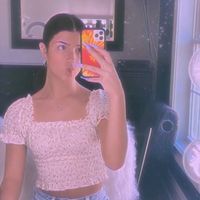 baddie_.x.charli_