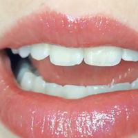 .glossy_lipsync