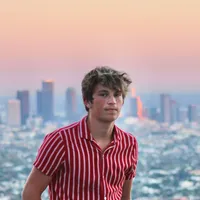 go follow chris kellogg