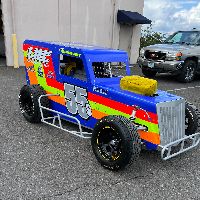 burky_racing_on_dirt
