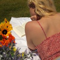 theblonderomancereader